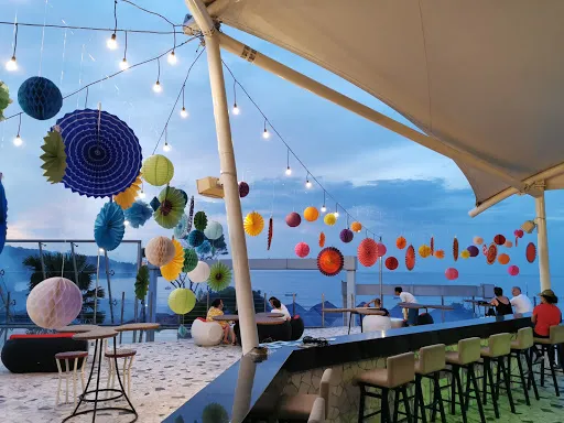 Smoqee Lounge & Sky Bar 1