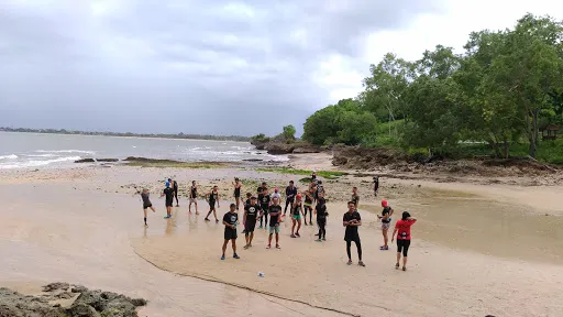 Pantai Mimpi Pondok Pemuda 4