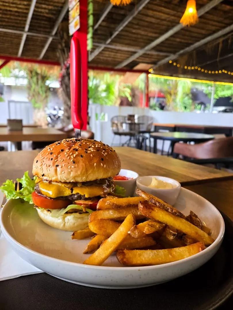 Noidea burger joint 99 4