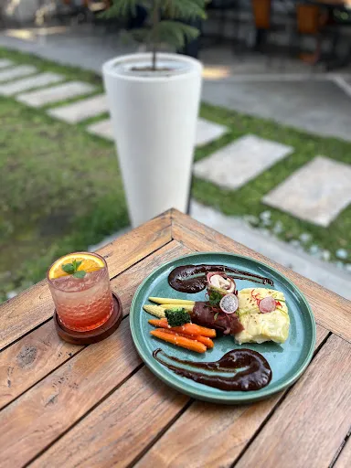 Teraskota Coffee & Eatery - Jimbaran 2