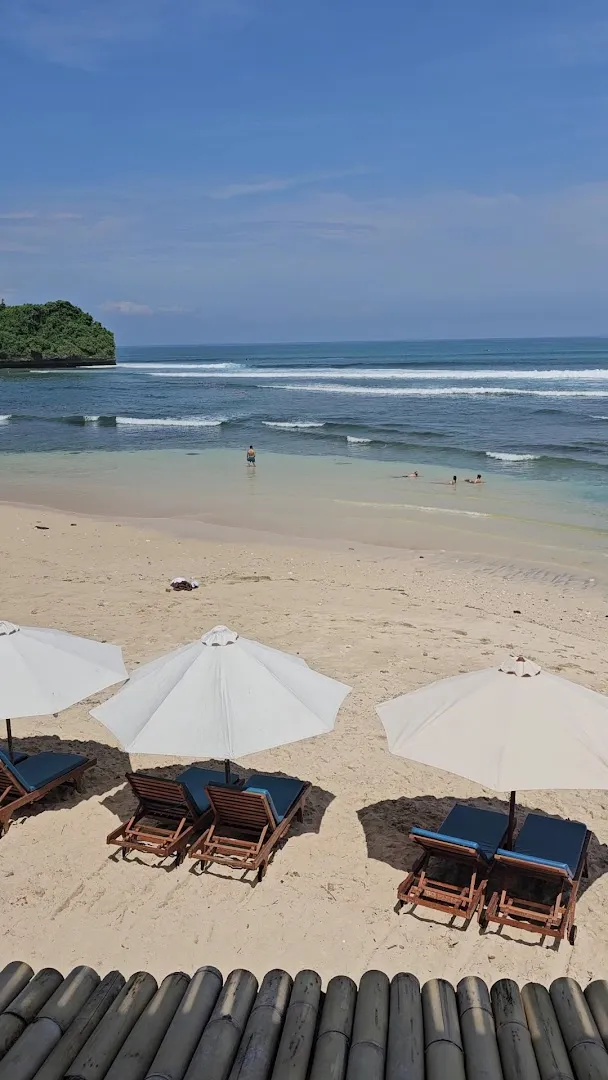 Suzuke Suites and Warung 1