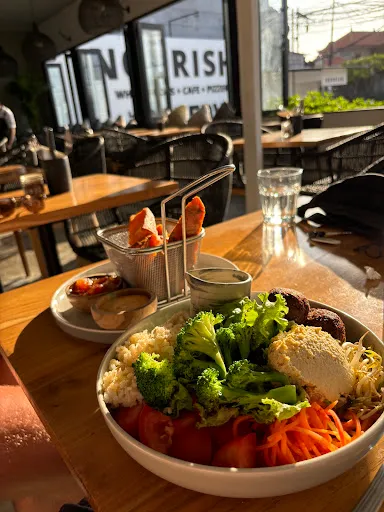 NOURISH CAFE ULUWATU 2