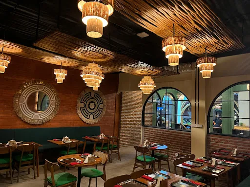 Aahar - Pure Vegetarian Indian Resturant Kuta 2