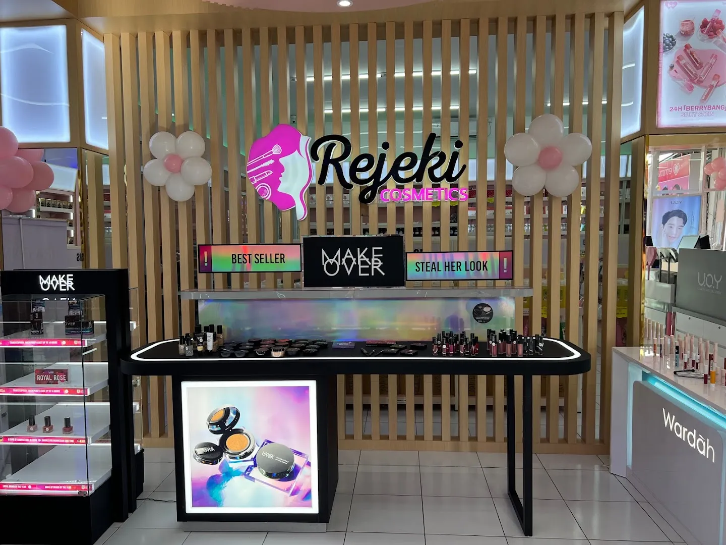 Rejeki Cosmetics dan Bahan Laundry Uluwatu 4