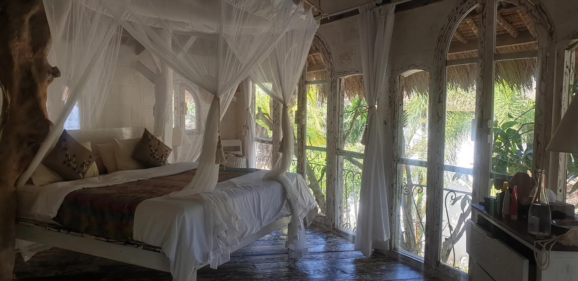 The Alchemist Bungalows & Restaurant 2