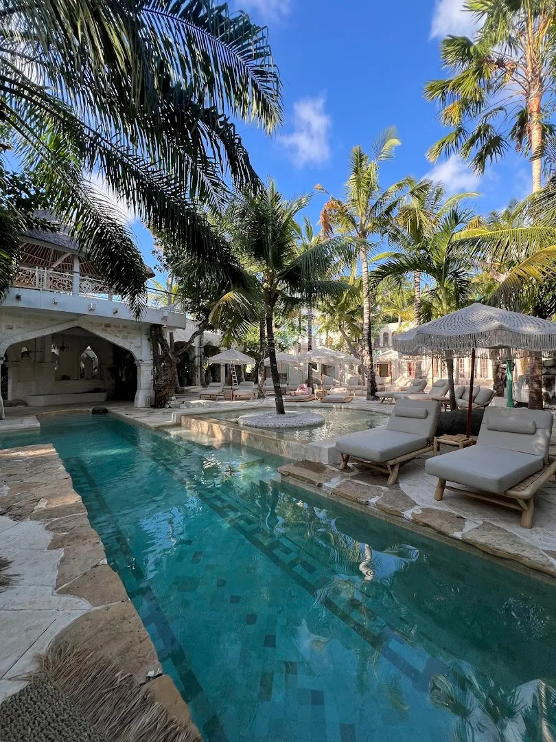 The Alchemist Bungalows & Restaurant 3