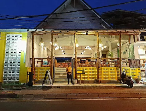 The Butternuts Bistro & Coffee 1