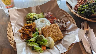 Yeye's Warung & Gift Shop 2