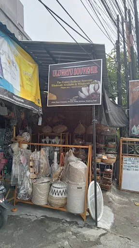 Yeye's Warung & Gift Shop 3