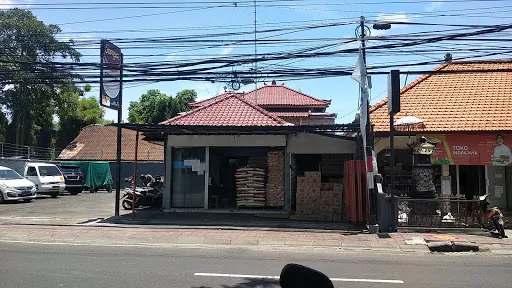 Toko Crystal Jimbaran 4