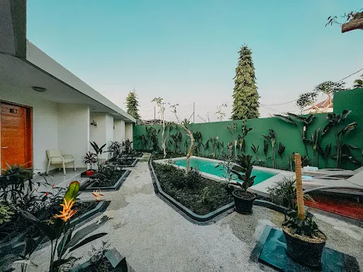 Mora Residence