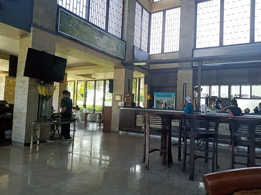 The Links Restaurant 4
