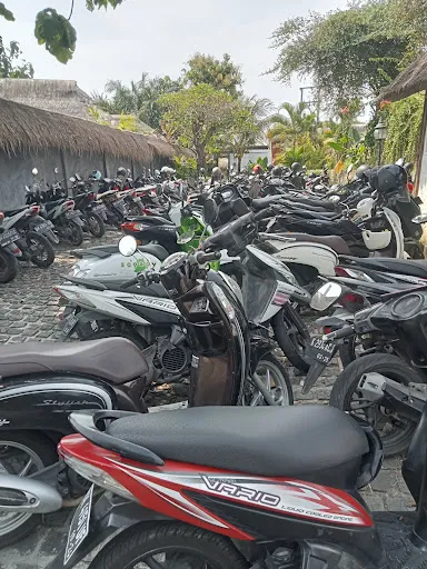 KADEK RENT BIKE 2
