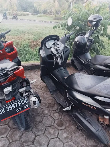 KADEK RENT BIKE 3