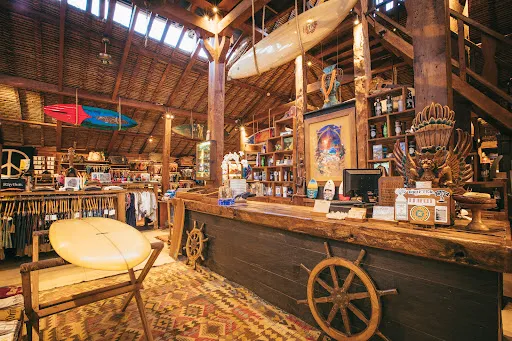 Drifter Surf Shop Cafe & Gallery 3