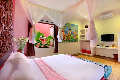 PinkCoco Uluwatu - Constant Surprises & for Cool Adults Only 1