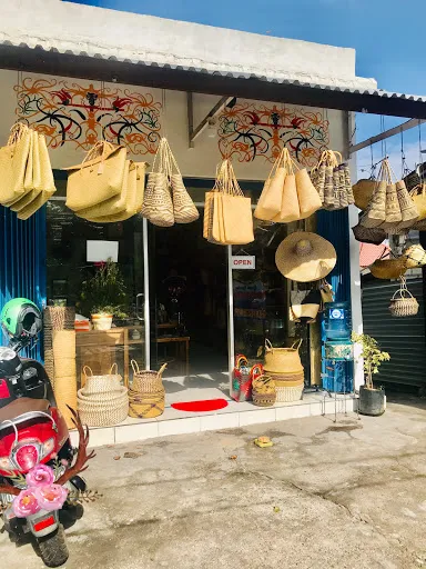 RATTAN TWIN MANGGO CRAFTS & ART SHOPS 1
