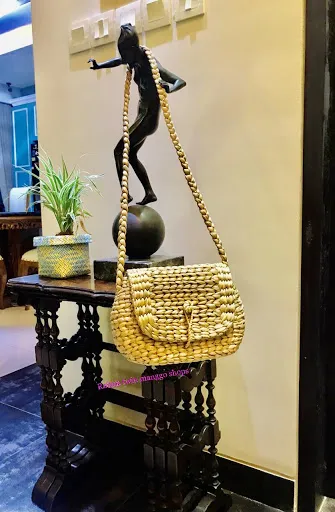 RATTAN TWIN MANGGO CRAFTS & ART SHOPS 4