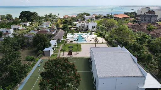 Pronoia Community | Luxury Beachfront Wellness Resort | Yoga, Fitness, & Retreats 3