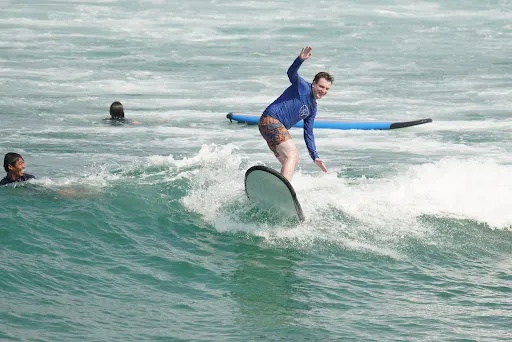 SALTY WATER SURF SCHOOL
