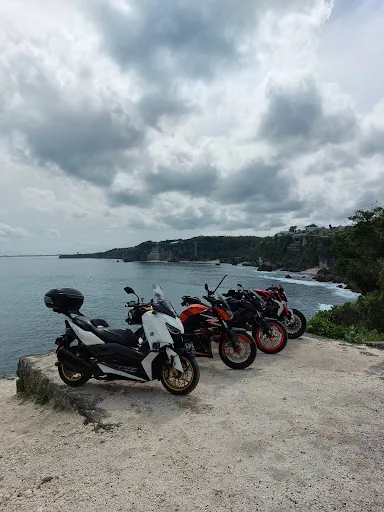 Balangan cliff sunset point 4