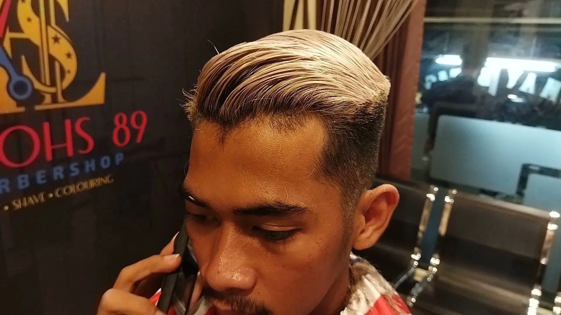 Helos 89 Barbershop 1