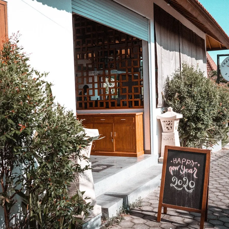 Crazy Bule Bistro 2