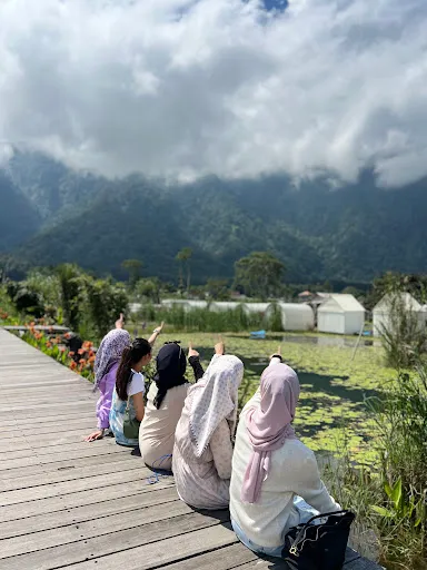 PT. CMB TOUR AND TRAVEL 1