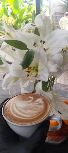 Sugar's Coffee & Eatery 2