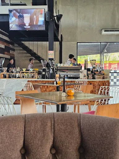 70 Fahrenheit Koffie CAFE - Jimbaran 4