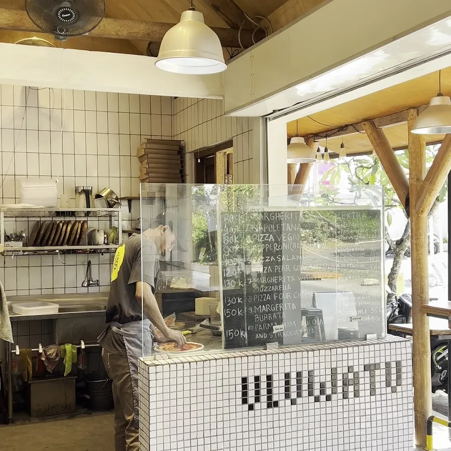 ULUWATU STREET PIZZA 4