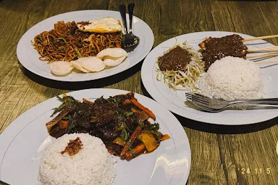 “ warung meranggi” 3