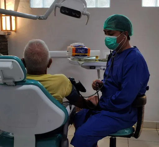 Kelan Dental Care (drg. Agastya Nara Sandhy) 3