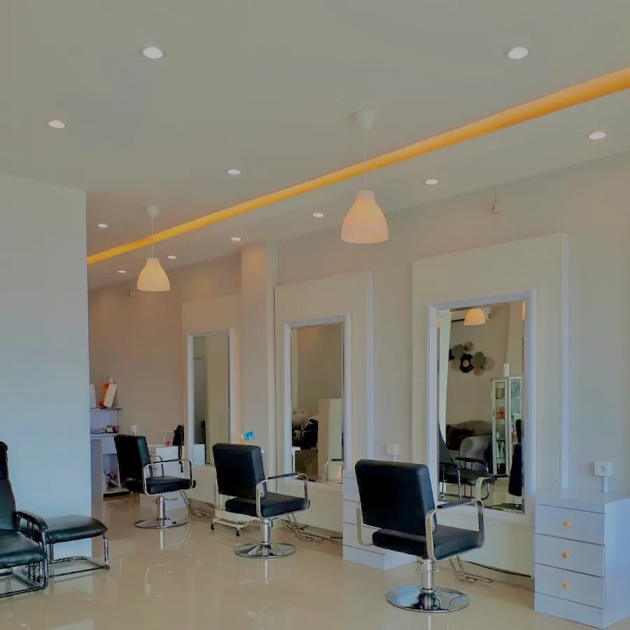 RUMAH KOSMETIK CARISSA 2