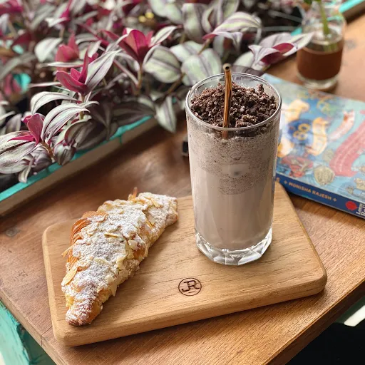 JinjeRoot Coffee & Leather Goods 2