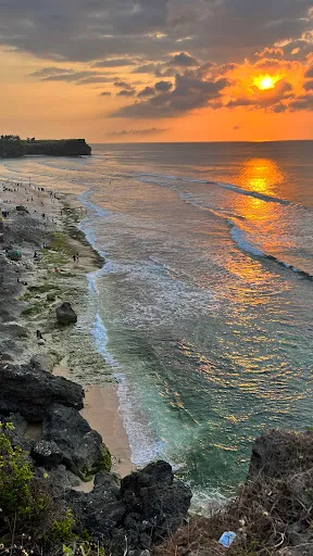 Balangan Beach Cliff 1
