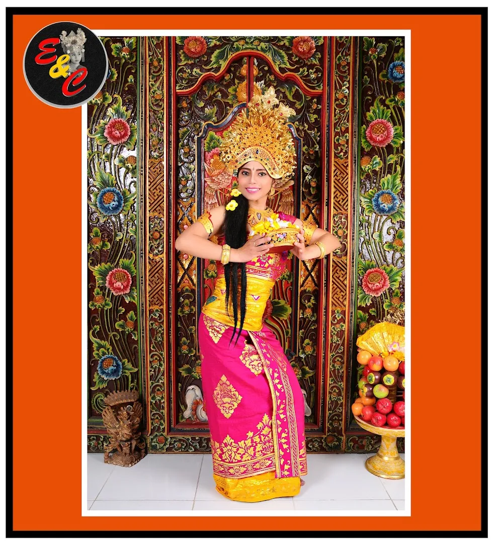 E & C Photo Adat bali 1