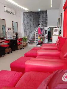 La Risso Spa & Salon 1