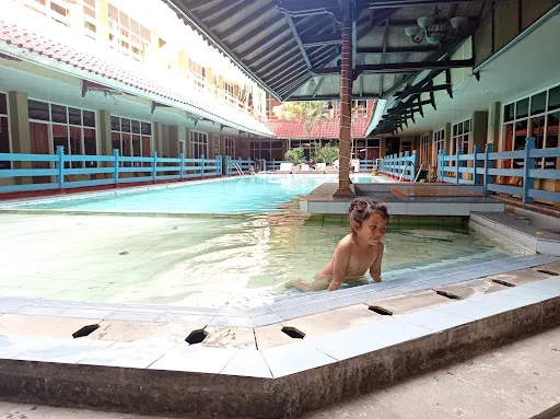 Hotel Karthi Bar & Restaurant 3