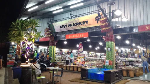 Wake Bali Art Market 1