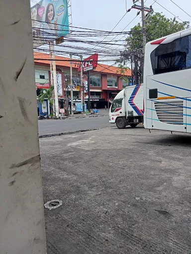 Pahala Kencana Bus Agency 4