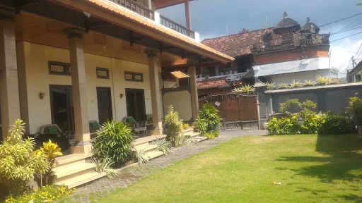 Saris Hotel Kuta 1