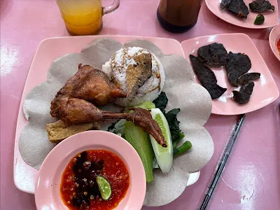 Warung Pink Tempong 1