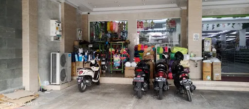 Toko Central (Central Group) 2