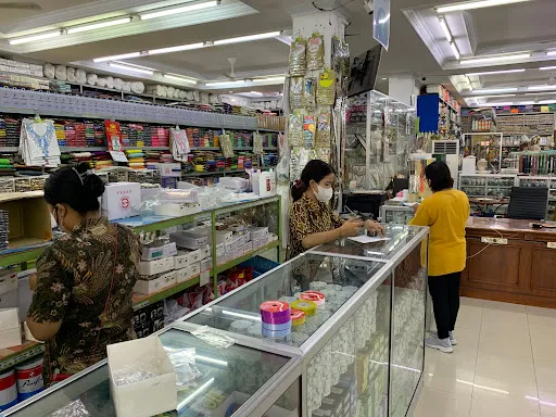 Toko Central (Central Group) 3