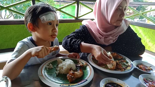 Ayam Bakar Wong Solo Kuta 1