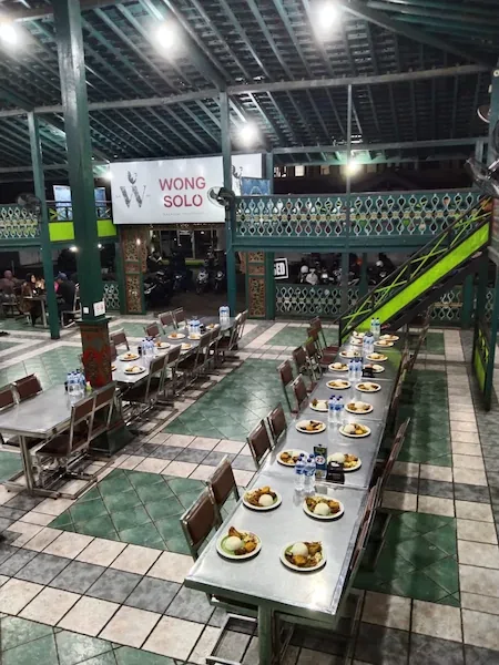 Ayam Bakar Wong Solo Kuta 4