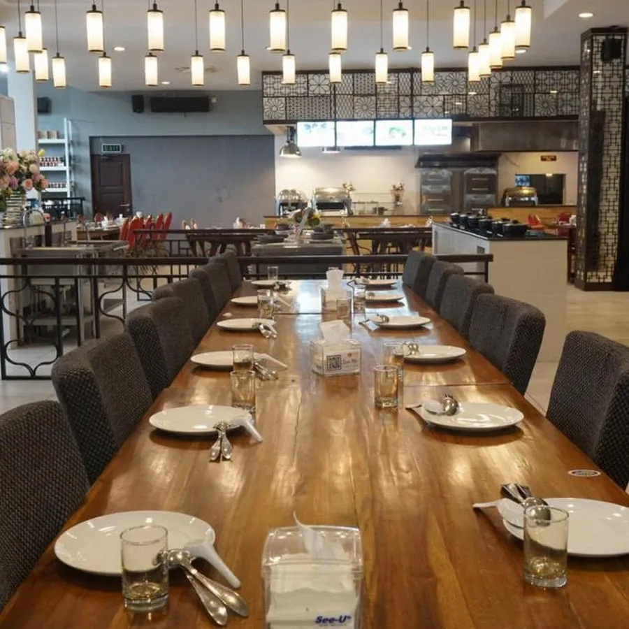 Uang Uang Restaurant 1