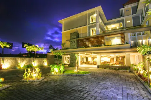 The Kana Kuta Hotel 4