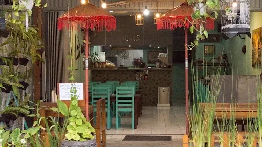 Ayam Betutu Pak Man Kuta 4